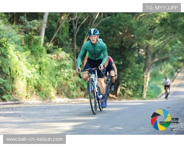 特色雪地自行车赛,冬季运动的新宠儿,雪地 自行车 特色雪地自行车赛,冬季运动的新宠儿,雪地 自行车